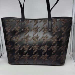 Michael Kors Carter Large Tote